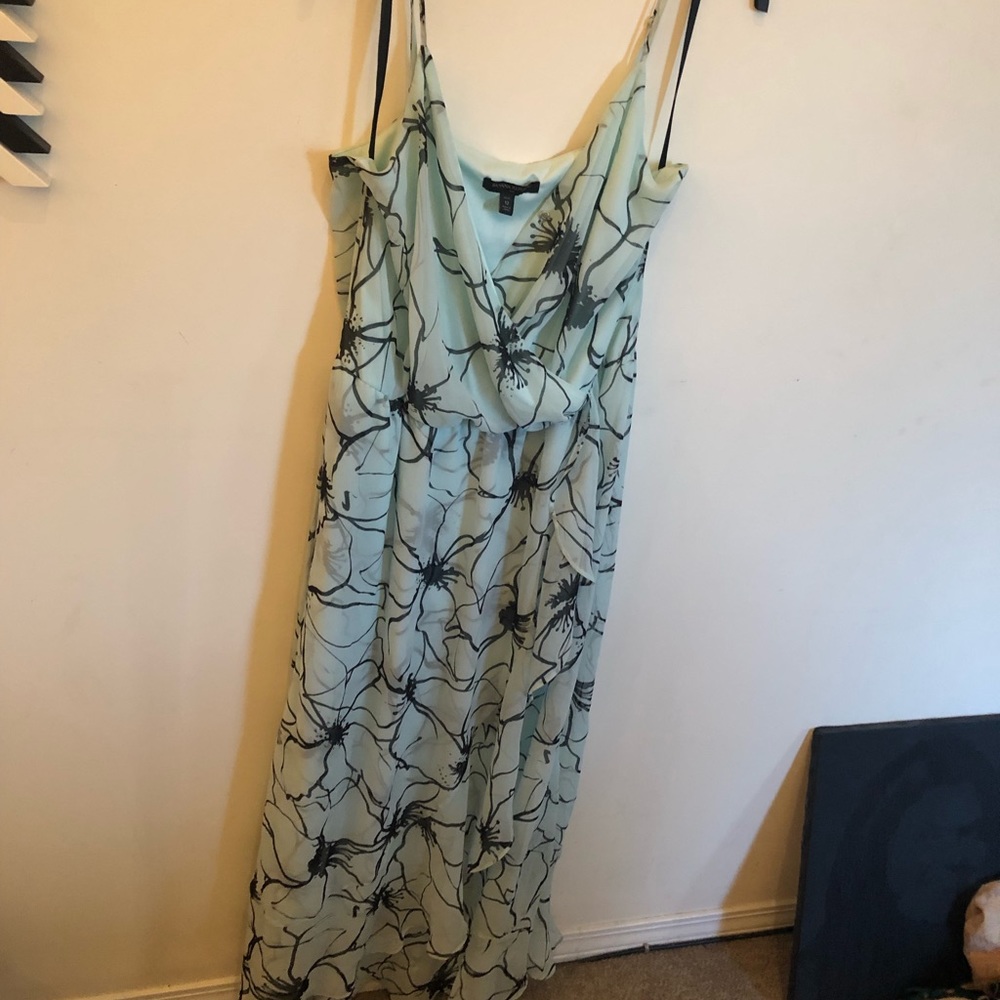 Beautiful long flowing banana republic dress